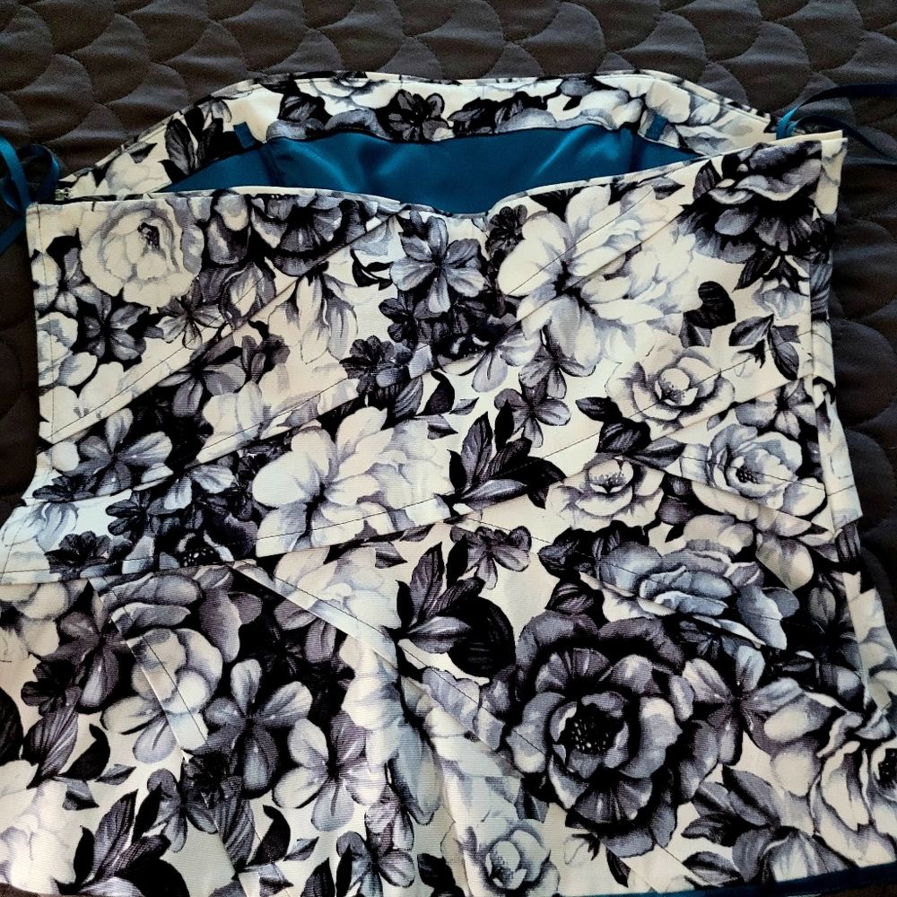 Strapless top - Picture 2 of 4